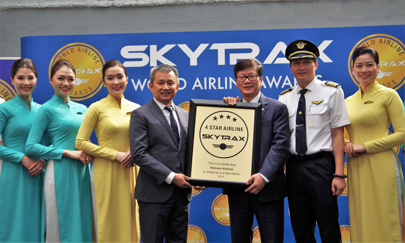 Vietnam Airlines năm thứ tư liên tiếp nhận chứng chỉ Skytrax 4 sao (nguồn: spirit.vietnamairlines.com)